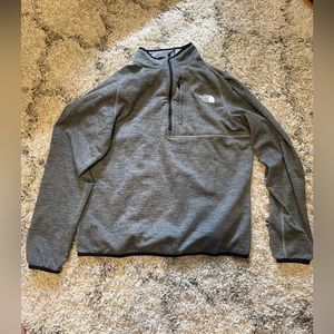 Men’s northface pullover